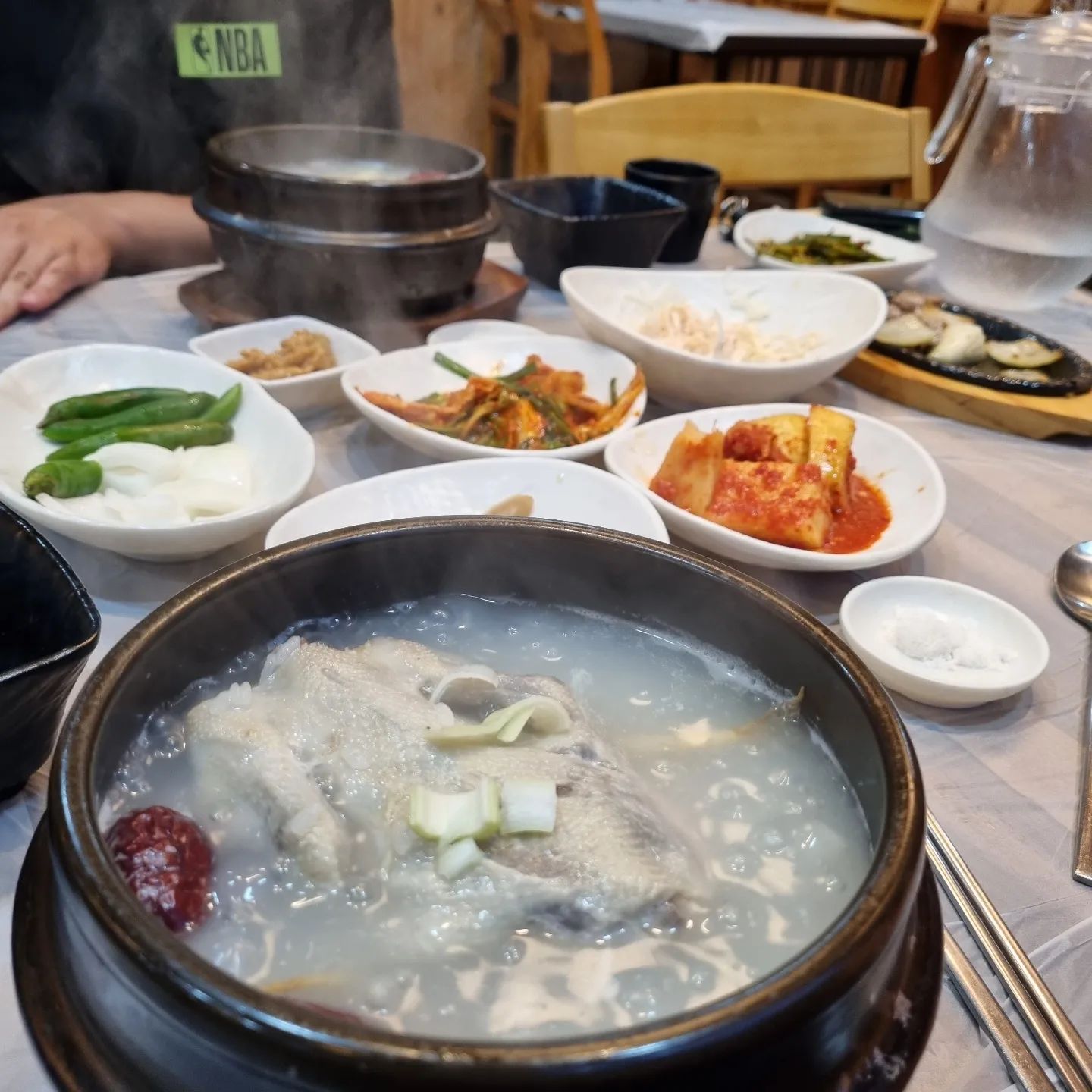 일 진짜 많이 한 한주의 마무리
삼계탕으로 힘 채우기 💪
국물이 끝내줘요♡

#통영맛집 #삼계탕 #봉평동 #용화사 #123삼계탕본점 #통영여행 #통영케이블카 #통영루지 #통영숙박 #통영가볼만한곳