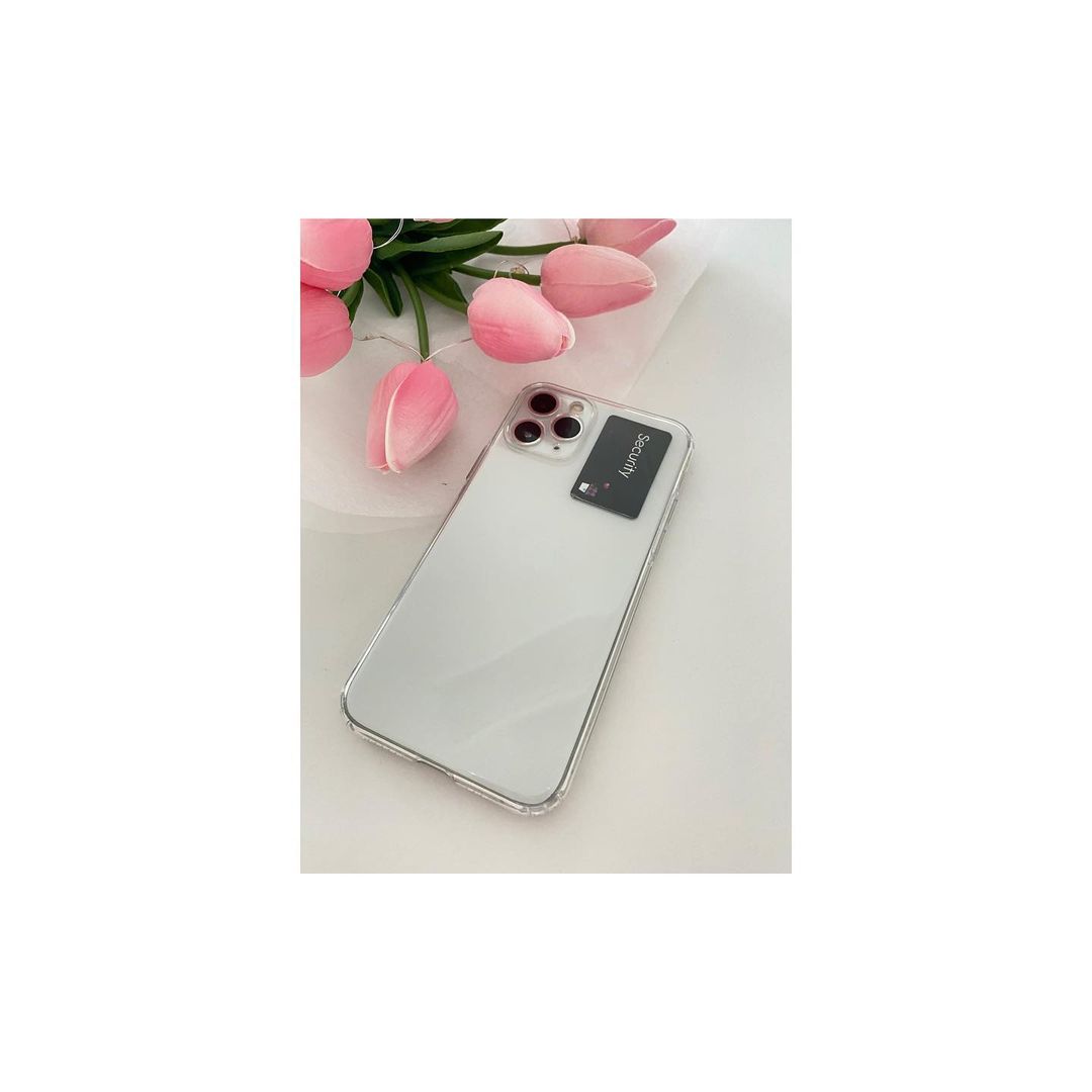⠀⠀ on Instagram: “네버다이에어 케이스가 엄청 얇아📱 생폰 느낌이라 정말 만족스러워요 그립감은 말해 뭐해..🤙 카툭튀로 인해 일반 케이스를 끼면 기스가 많이 생기던데 풀커버 케이스