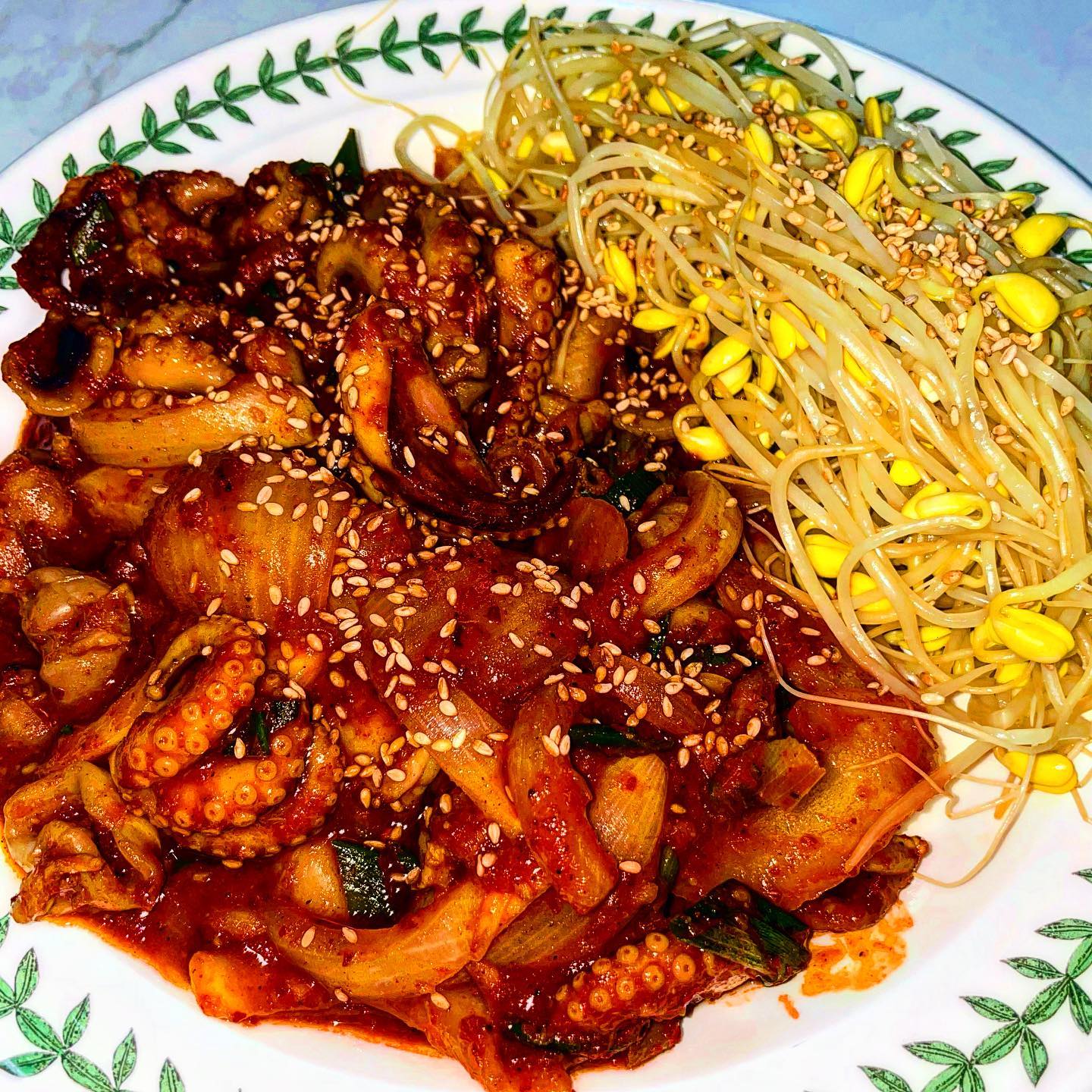 #협찬 🏷순애쭈꾸미

양념이 정말 맛있고 쭈꾸기 크기가 큰 순애쭈꾸미 !
콩나물이랑 같이 먹으면 밥 한공기 뚝딱 🥰👍
쭈꾸미 좋아하는 분들한테 강추👏
+양파 넣어 먹었는데 양념이 더 많아져서 밥 비벼먹기 너무 좋다💓
.
.
.

#음식제공 #음식협찬 #배달맛집 #택배맛집 #먹스타맞팔 #먹스타그램 #먹스타그램맞팔 #likeforlikes #foodporn #foodie #foodstagram #밀키트추천  #광고 #오리지널커머스 #쭈꾸미맛집 #집밥 #집밥스타그램 #likeforlikes #foodie #foodporn #foodstagram #likeforfollow #likesforlike #like #fff #daily #택배맛집추천