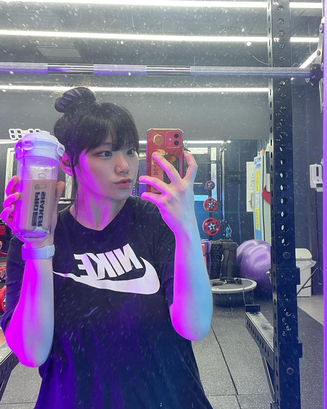 전희정 on Instagram: “#협찬 [PRO SHAKER]락앤락 프로쉐이커 트라이탄🫙 전용믹서가 있어서 프로틴 분말만 넣고 운동가서 눈금에 맞게 차가운 물넣고 흔들었는데도 뭉침하나 없이 생각보다 넘