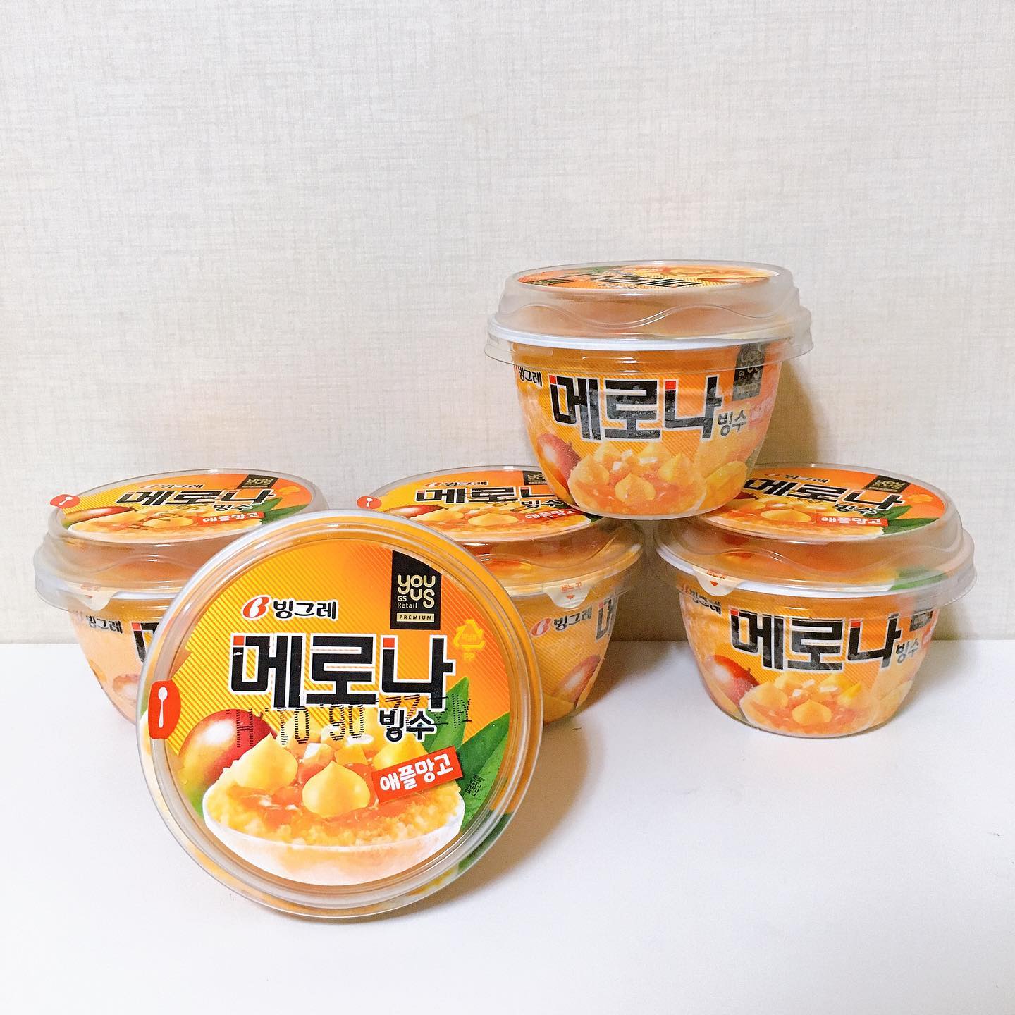 #협찬 #메로나망고빙수
gs25_official 
.
✔️판매: gs25
✔️가격: 3500원
.
신메뉴 메로나 애플망고빙수를 먹어봤어요🙌
샤베트 위에 아이스크림이 올려져 있는데
섞어먹으라고 적혀있더라구요!!
섞어먹으면 좀 더 부드럽고 달콤해져서 맛있어요🥰
.
망고 알갱이도 들어있어서 씹는맛도 있어요👍
사진으로 보는것보다 크기가 은근 크더라구요!
간식으로 좋아서 망고 좋아하면 드셔보세요🤗🥳
.
.
.
#메로나애플망고빙수 #gs25 #편의점빙수 #빙수 #망고빙수 #메로나 #메로나망고 #애플망고 #먹스타그램 #맛스타그램 #맛집 #좋아요 #맞팔 #선팔 #먹스타맞팔 #먹팔 #먹스타 #선팔하면맞팔 #선팔하면맞팔가요 #선팔즉시맞팔 #팔로우