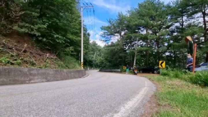 off the race!!!
😵
.
.
.
.
.
.
#양양 #사이클 #사이클선수 #운동 #운동선수 #운동하는남자 #양양전국사이클선수권대회 #내셔널챔피언쉽 #도로시합 #인천시청 #cycle #rotor #qring #cyclelist #follow #like