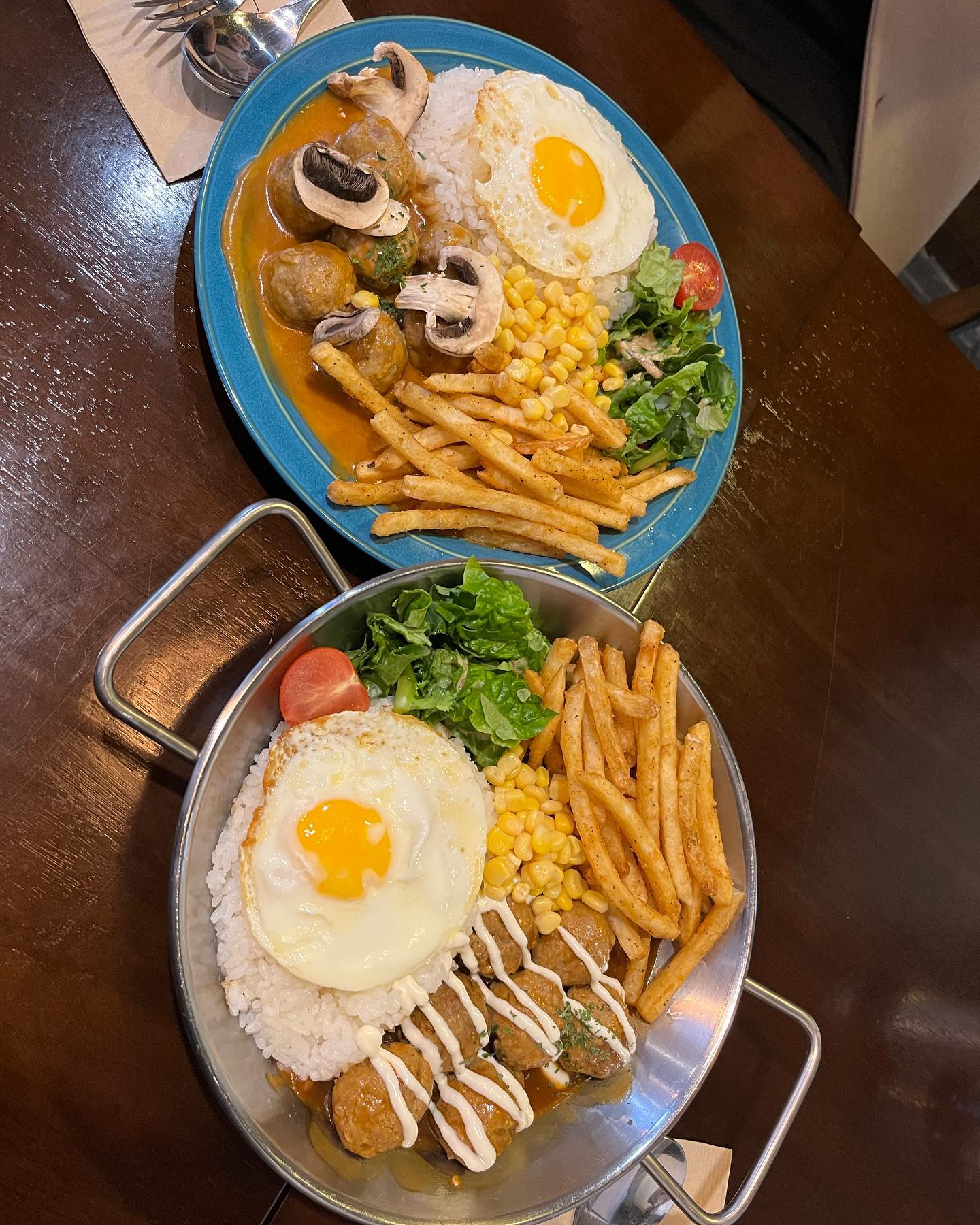 오목교 미트볼 맛집 #서울미트볼 

📍위치
서울 양천구 오목로54길 8-1

#서울미트볼라이스 #그레이비미트볼라이스 #미트볼맛집 #먹스타 #맛집 #맛집탐방 #먹팔 #맞팔 #선팔맞팔환영 #선팔하면맞팔
