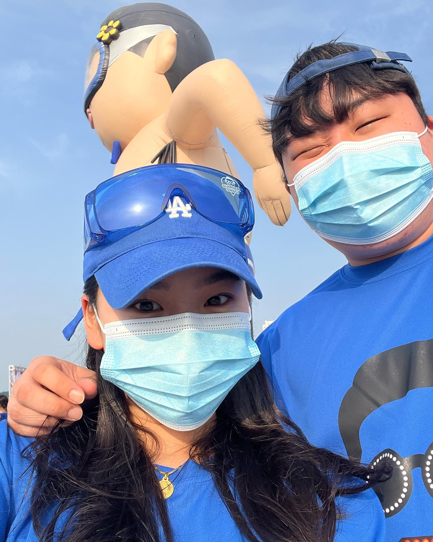 머리부터 발끝까지 파랑 💦