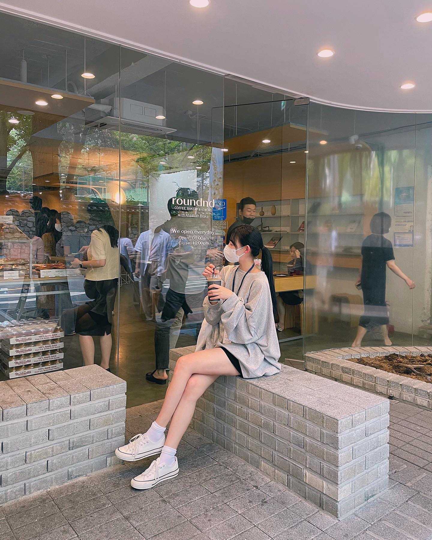 적당한 온도의 날씨와 바닐라라떼 (*ᴗ͈ˬᴗ͈)ꕤ*.ﾟ