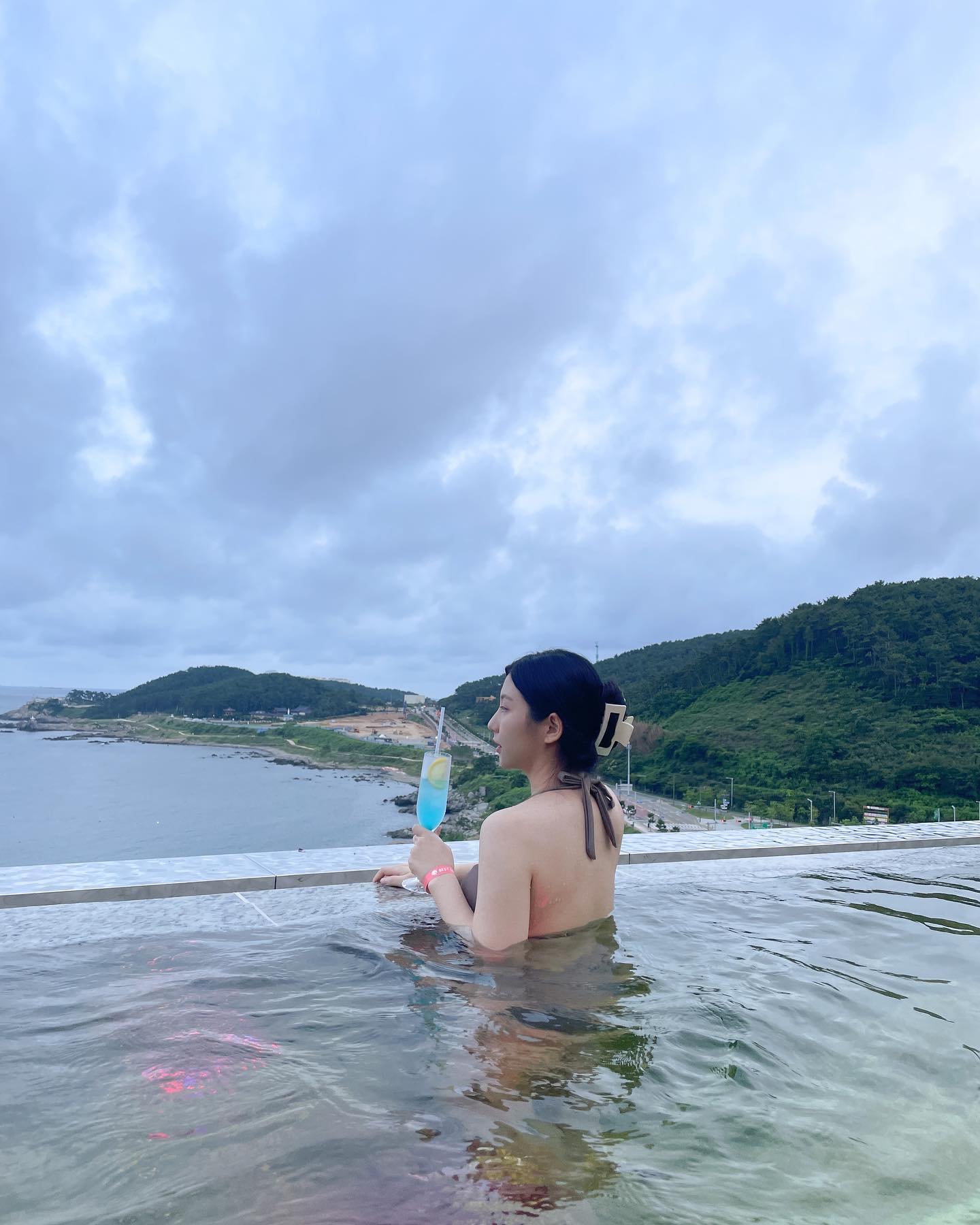 풀파티 좋아ㅏ🤍

#풀파티 #버블파티 #버블풀파티 #베스트루이스해밀턴호텔 #베스트루이스해밀턴오션테라스