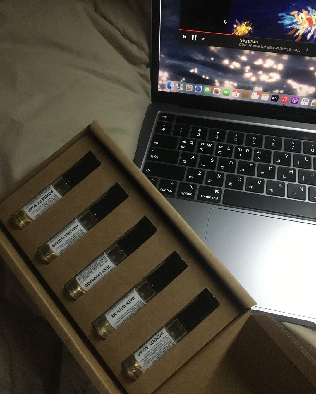 손정민 ˢᴼᴺᴶᴱᴼᴺᴳᴹᴵᴺ on Instagram: “#협찬 비누향이 이렇게 다양할 수 있을까요.. 🧼💭 제가 받아본 향수는 블랙하비 제품인데요, 어두운(Black) + 취미 (Hobby)라는 뜻으로 내면 속 숨