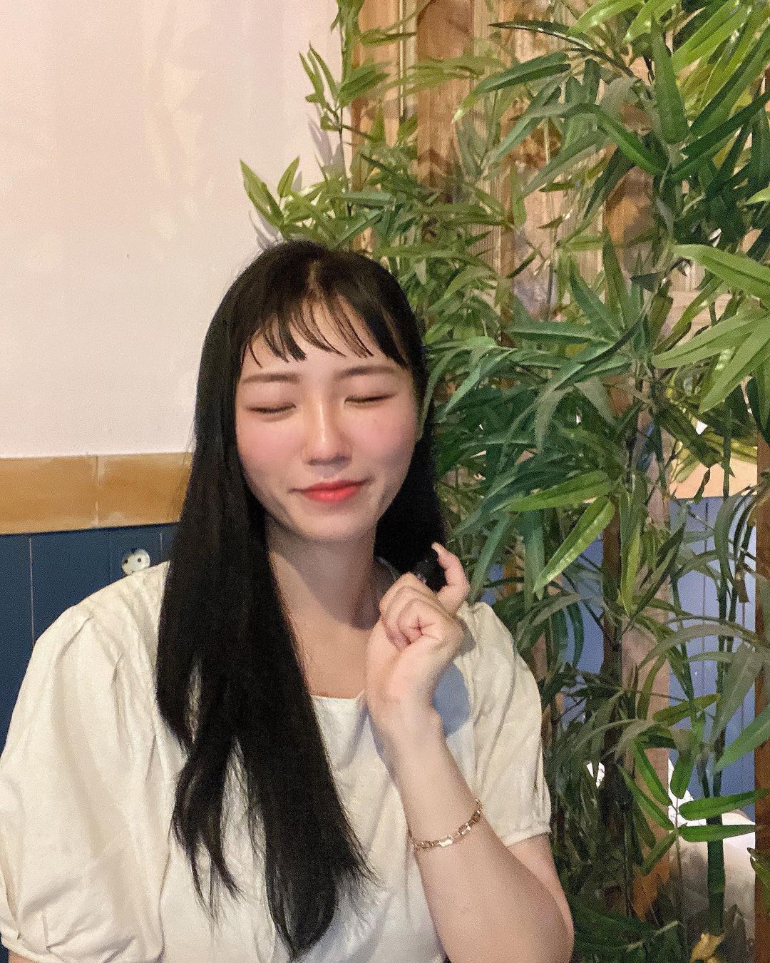 뽀아 on Instagram: “#광고 향수는 부담스러워서 잘 사용 안하는데 비누향의 드레스퍼퓸 너무 자연스럽게 좋쟈나아👀 . 같은 하늘 아래 같은 비누향은 없듯 다양한 5종을 그날그날 기분에