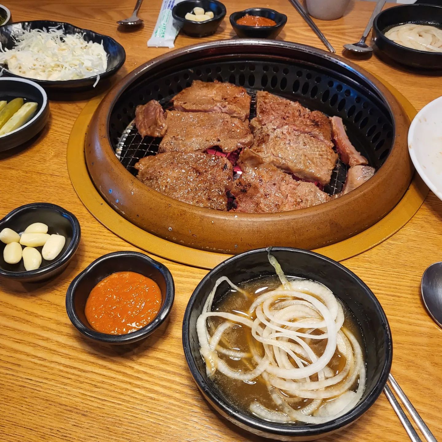내 동생 정우 생일기념 가족모임🥰 고기먹고 커피마시며 수다떨기 행복하다💜

#가족 #가족모임 #생일 #주말 #갈비 #커피 #사랑하는 #내가족