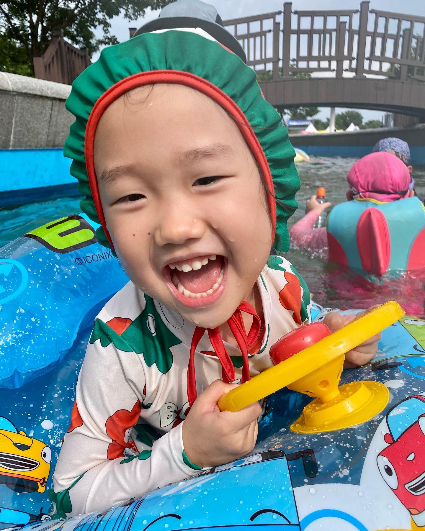 ❤️

오늘 하루 최선을 다해
엄마 아빠는 놀아주었습니다!
(동네투어...)