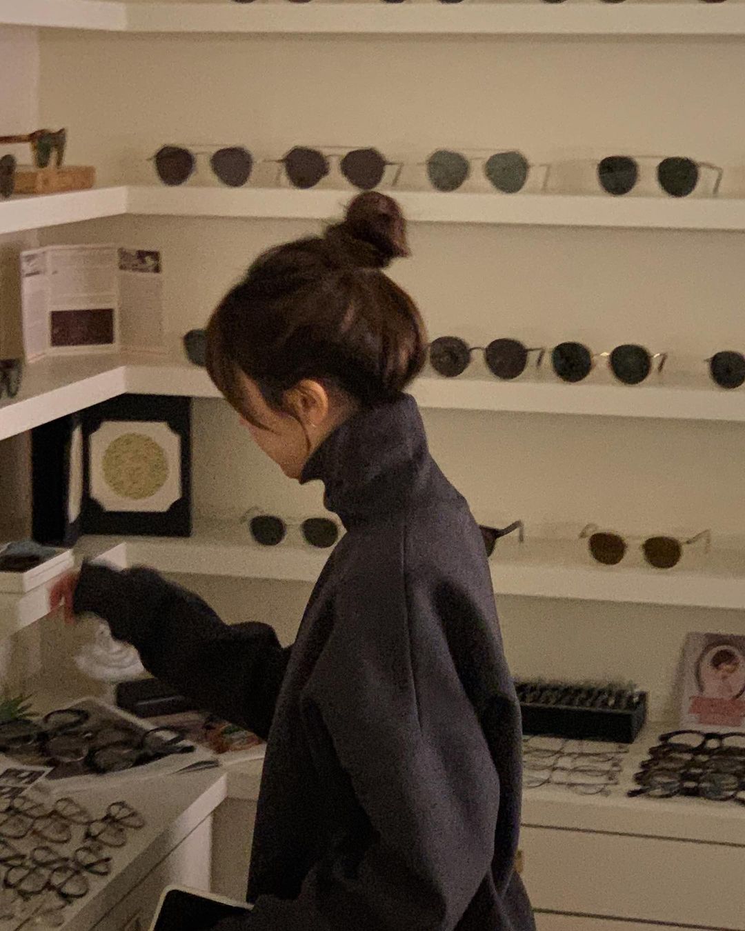 -1 Likes, 2 Comments - Ann So (@ann_ie_so) on Instagram: “🧸🎄🦌 이것두 그냥 내 취향이구📚”
