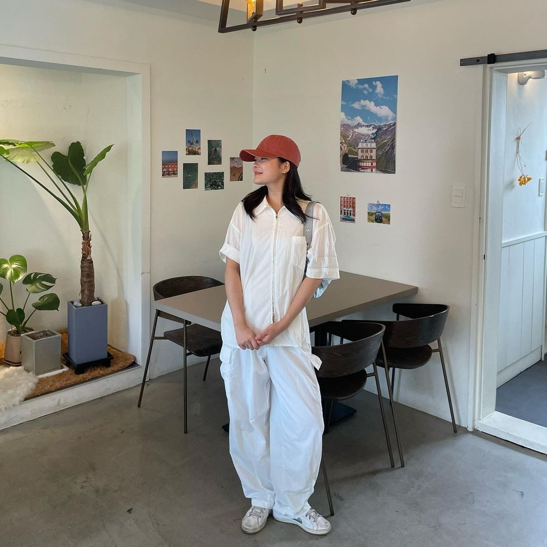 보민(24) on Instagram: “#광고 @right_here_women 모자 색감 진짜 미쳤죠,,,💗 그냥 사진이 모든걸 설명,,🫶🏻 #롸잇히어 #right_here #righthere #악세사리쇼핑몰 #모자추천 #색감모자 #데일리모자