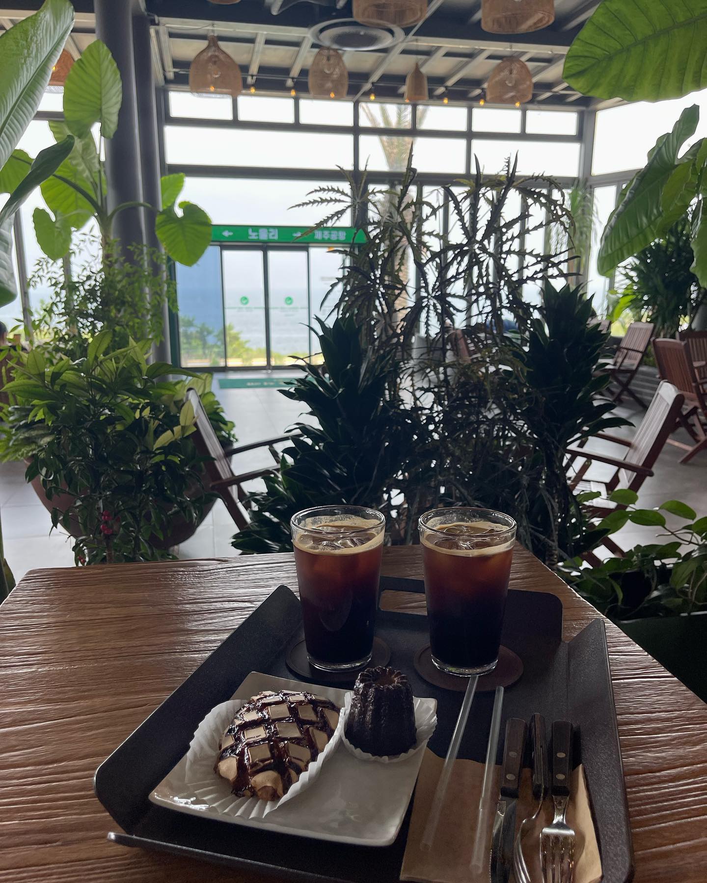 뷰 맛집🌴
:
.
#노을리카페#애월카페#애월맛집#제주애월맛집 noeully