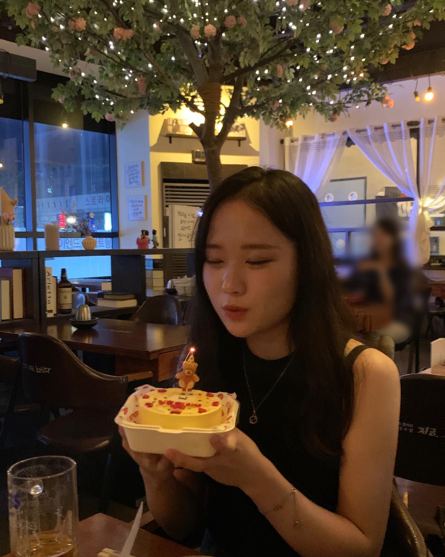 23