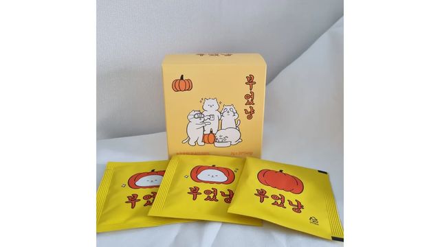 이다은 on Instagram: "#광고 평소에 몸이랑 얼굴이 자주 부어서 매운거 먹고 자면 아침에 눈이 팅팅... 안그래도 무쌍인데 더 부어서 스트레스 받던중!! 호박이 좋다는 얘기를 들었었는데 마침