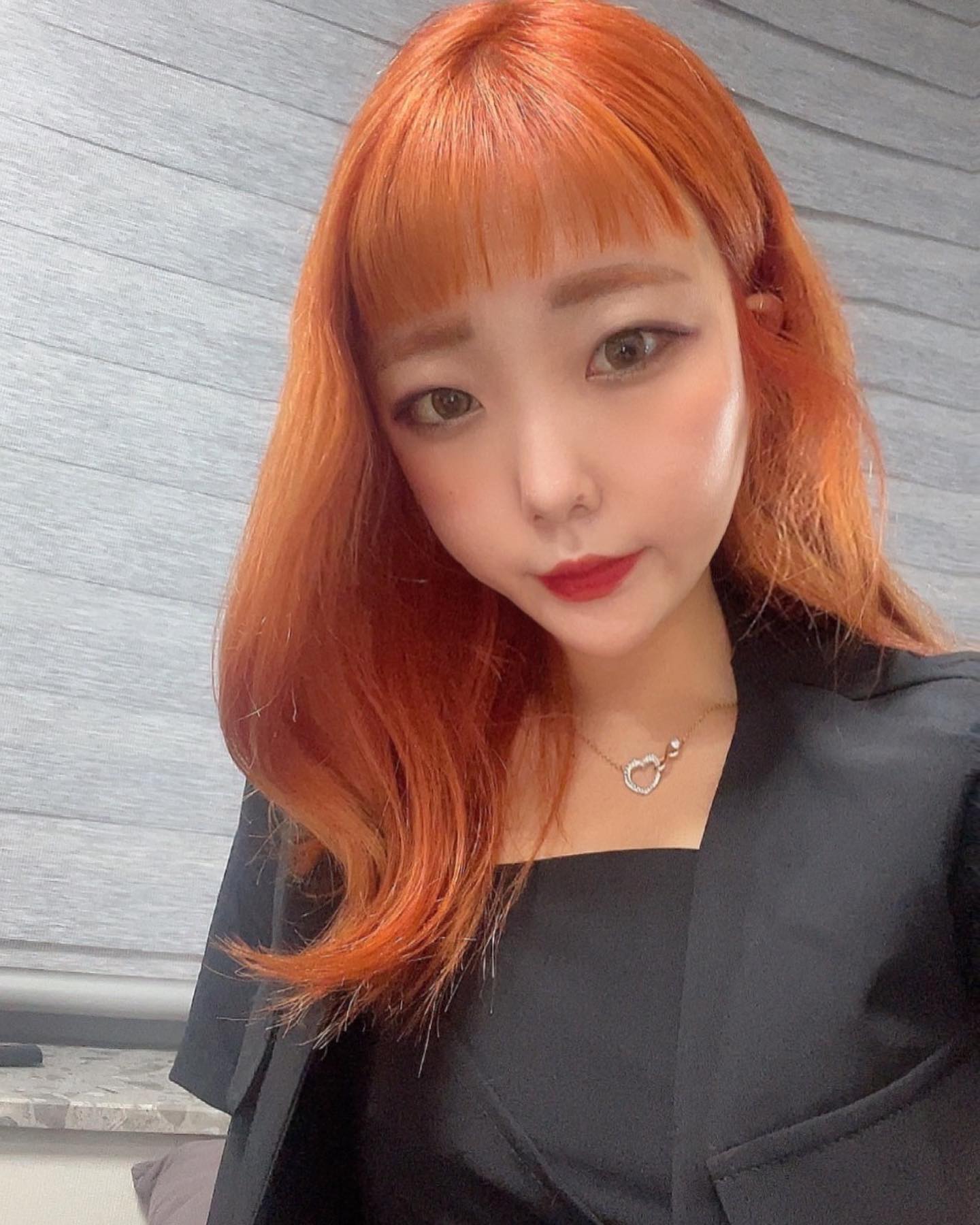 이미지 변신 너무 하고싶었어ㅠㅠㅠ 하지만 다들 별로라해서.. 알겠어요……
