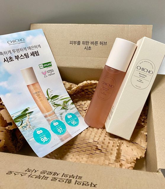 미리미 on Instagram: "#협찬 #제품무료제공 🌀시초 부스팅세럼 ✔️끈적임없는 고보습 미스트 세럼 ✔️피부 자극 반응도 0.00% ✔️프랑스 EVE 비건 인증 ✔️피부진정, 레드비타민함유-