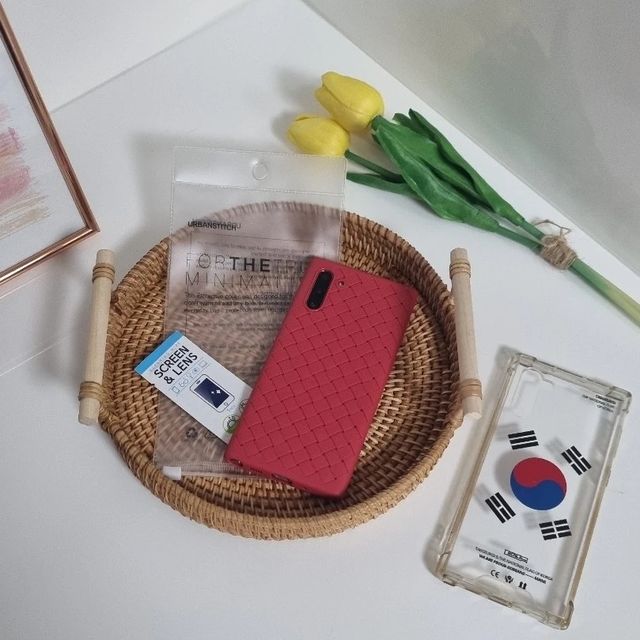 @yoonzihye on Instagram: "#광고 #협찬 요즘 자꾸 무기력하고 귀찮고 힘이 안나서 열정! 열정! 열정!을 품고 싶은 마음에 빨간 아이템을 사기로 마음 먹었어요 ⠀ ⠀ ⠀ 제가 선택한 빨간 아이템은