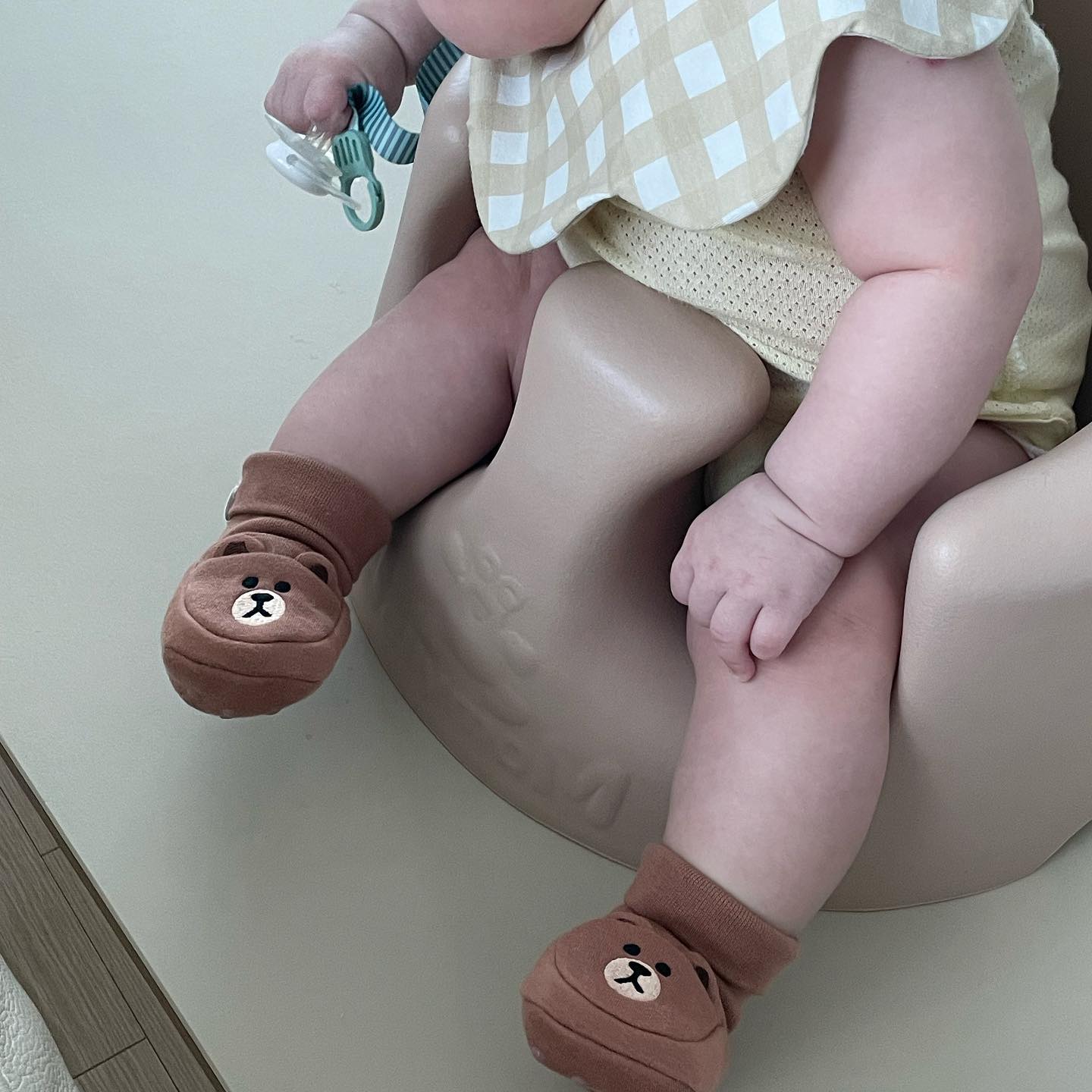 무럭무럭 자라고 있어요🤎 D+169