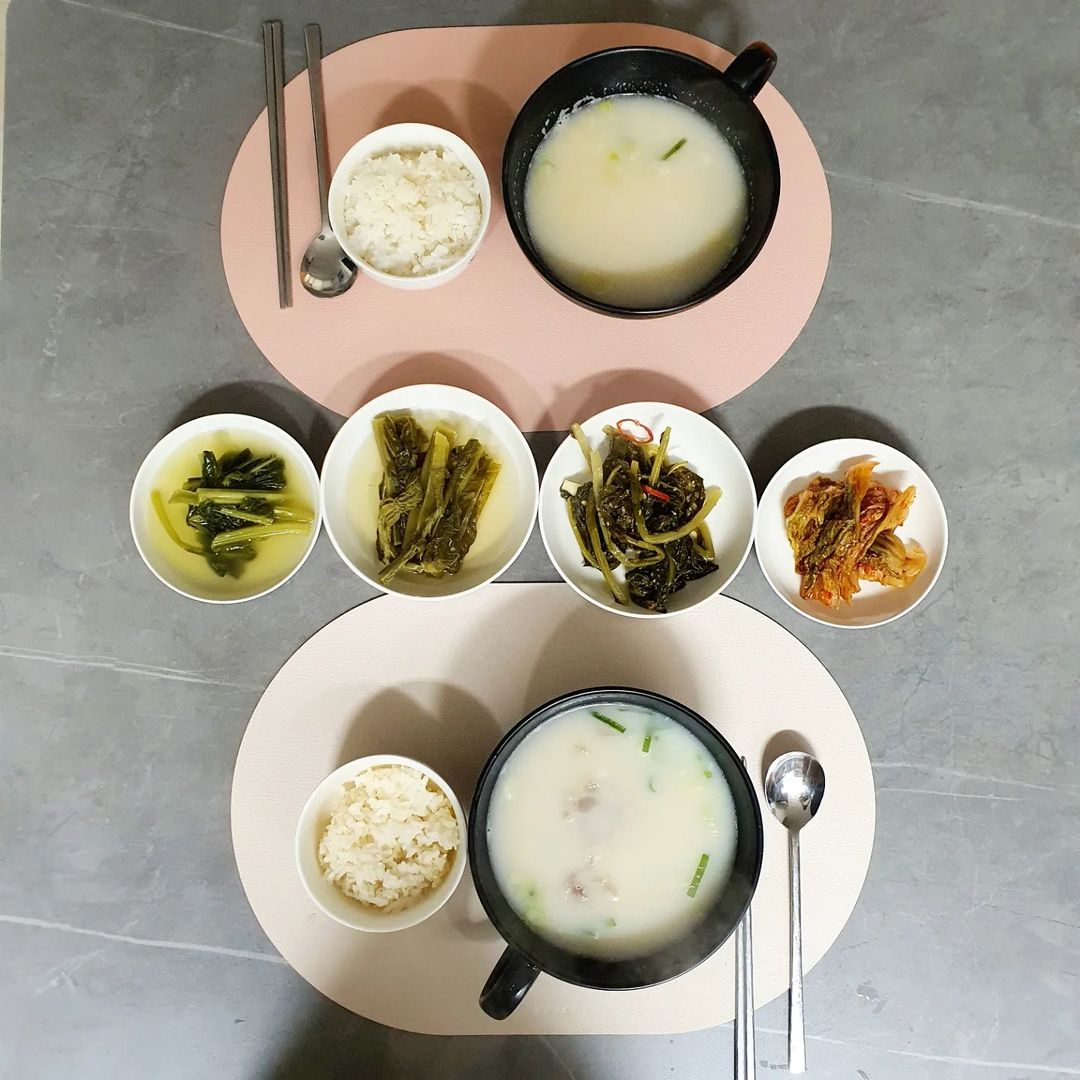 양비서 on Instagram: “#광고 설렁탕 하나만 40년 역사를 자랑하는 리얼 찐맛집 전통 100% 국내산 사골로 정성껏 우려낸 수제 설렁탕 #전국택배 가능 우리집도 혜택을 누리게 되네요~ 진한 국물