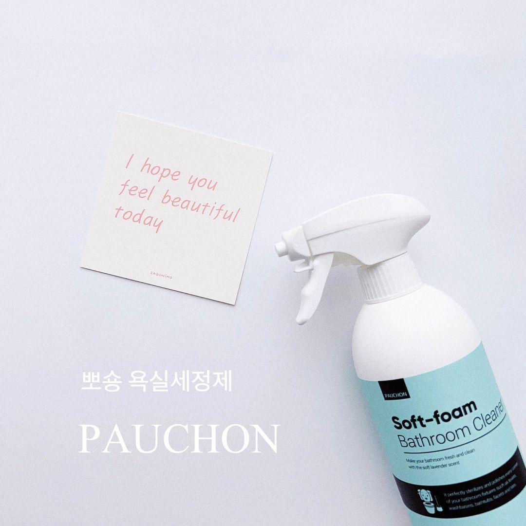 Elin Kim on Instagram: “#협찬 `ღ´ #광고 ˗ˋˏϟˎˊ˗⠀ ⠀ ⠀ ⠀ ✧ 뽀숑 욕실세정제 500ml + 2.5L ⸝⸝• ̫•⸝⸝⠀ ⠀ ෆ 락스냄새 없이 향긋하게⠀ ෆ 오염물에 흡착되는 쫀득한 거품⠀ ෆ 자연