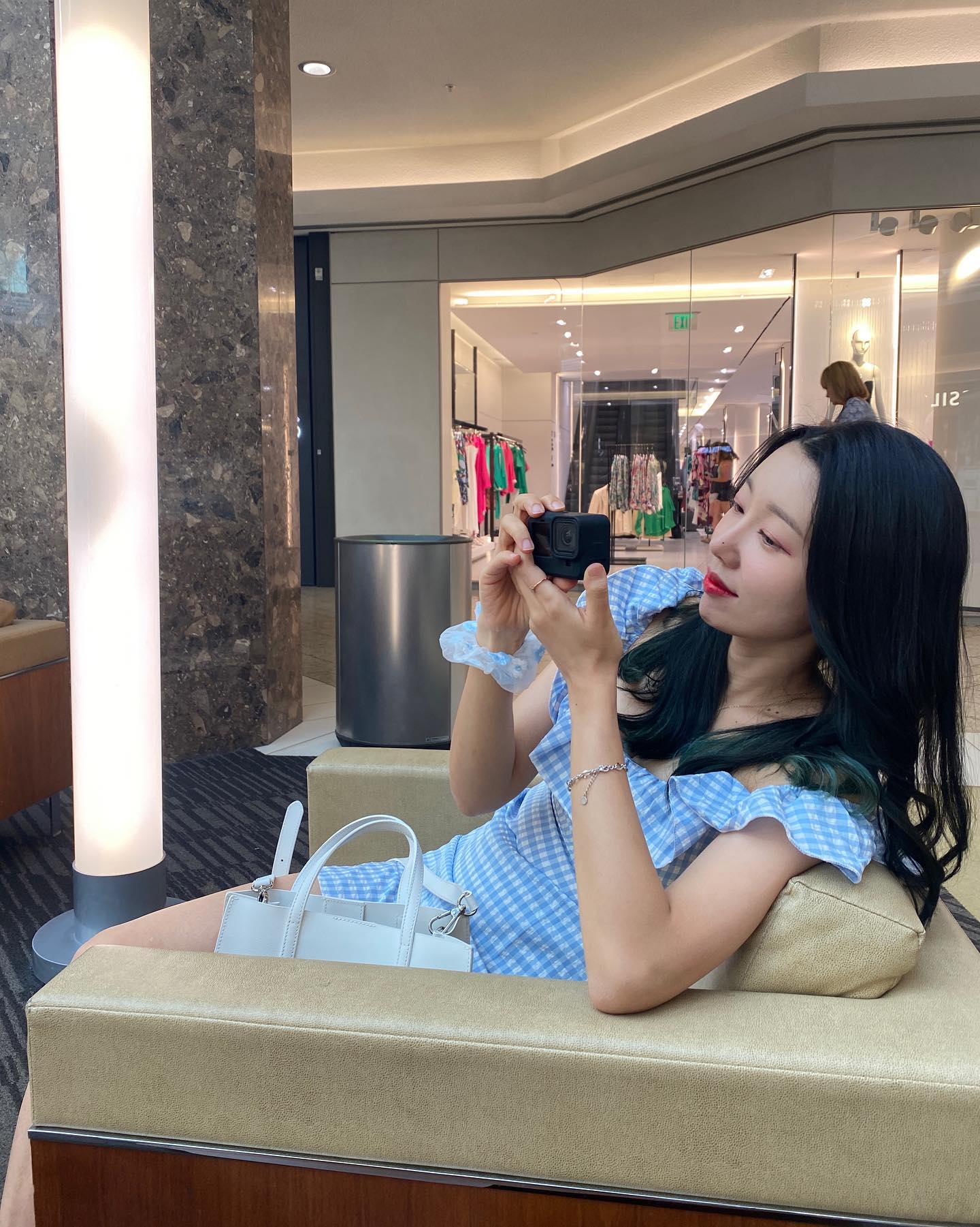 니가 참 궁그매,, 그건 나듀 매한가지,,⭐️ #코인이숨참고한강dive #cherrycreek #denver #selfie #selca