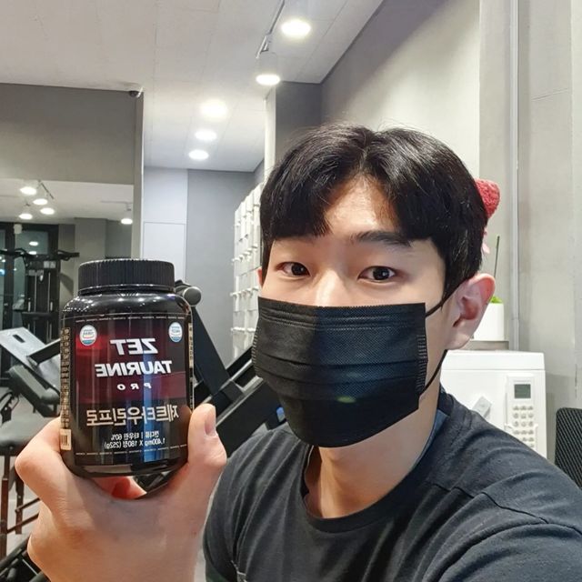최재희🇰🇷 on Instagram: "#광고 #협찬 #피로회복 #스태미너 #자양강장 #운동인필수템 #제트타우린프로 #근육맨닷컴 #제트리션 #헬스보충제 고함량 타우린과 bcaa 비타민까지 따로따로 챙겨먹