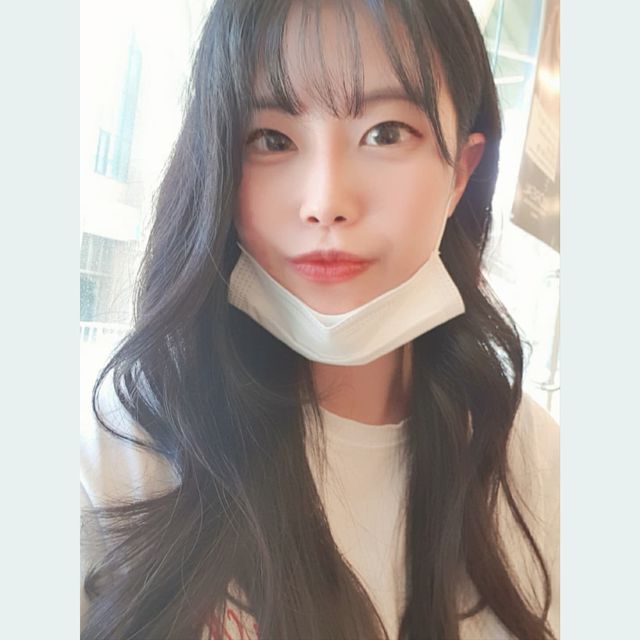 ❣은정❣ on Instagram: "머리해찌롱🙈 - - - #경기도 #안산 #머리가 #고민이시라구요 #⁉️ #케이브라운안산선부점 #믿고맡기는 #아라쌤 #인생머리맛집 #아라쌤전용#영업사원 #나잘해찌😘#셀스