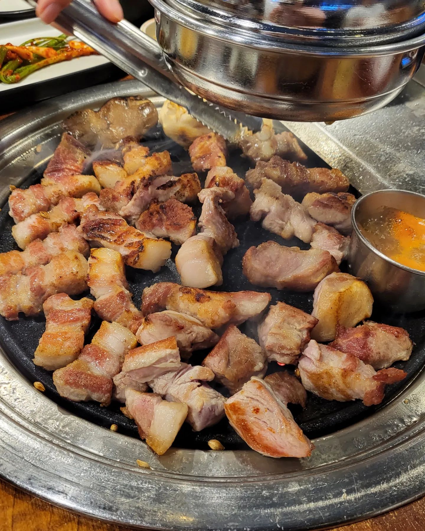 📍#준식당 
간만에 삼겹살 먹으러 갔는데 요기 증말 맛있네용.. ❤️ 반했슴당.. 🤤

#범계역맛집 #범계맛집 #맛집추천 #삼겹살 #목살 #소맥 #안양맛집추천