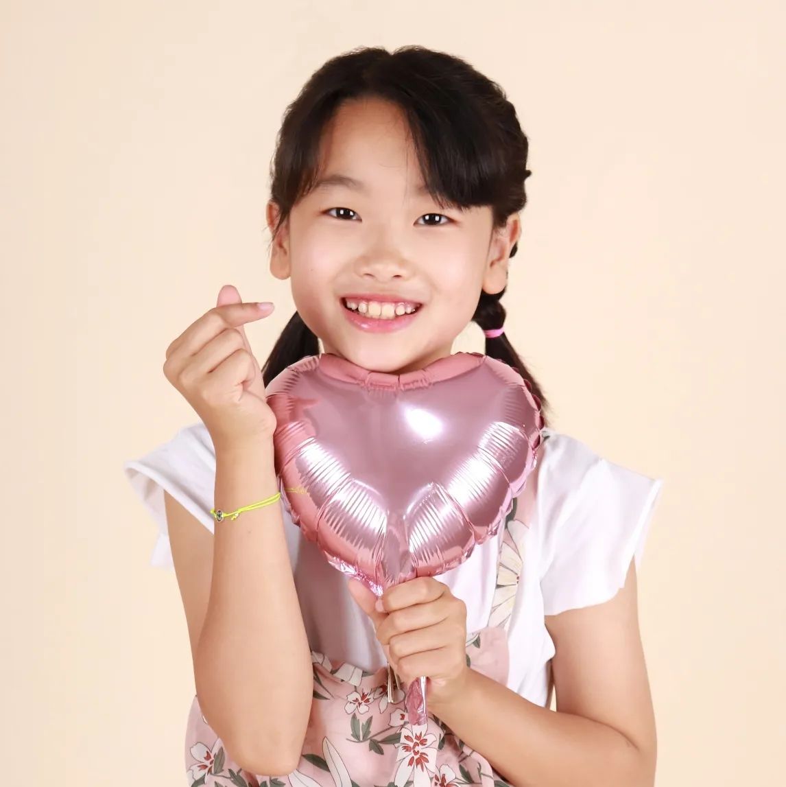 #지난사진 #추억 #식앤식 

오랜만에 묵혀둔 사진 업로드♡
매주 모델학원에서 사진찍다 
잠시 쉬는중이라 뭔가 허전한 토요일ㅎ
세상 깜둥이 되서 일도 쉬는중ㅋㅋㅋ
푹쉬는거 아니겠지?ㅎㅎ

#정그린💚 #키즈모델 
#식앤식전수강생 #하트하투❤️