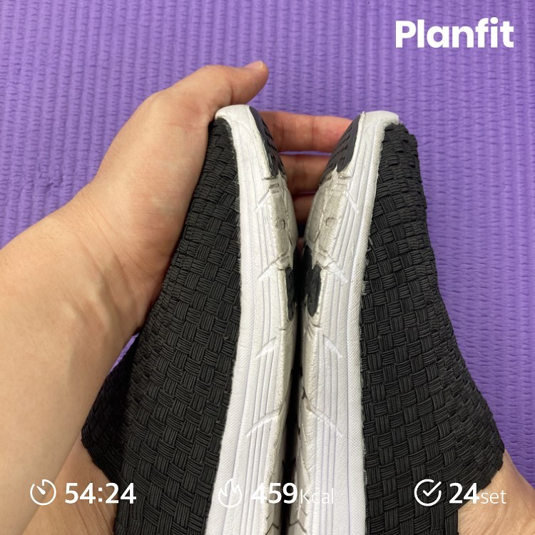 #헬스
#planfit
#다이어트

운동 6일차
힘들다