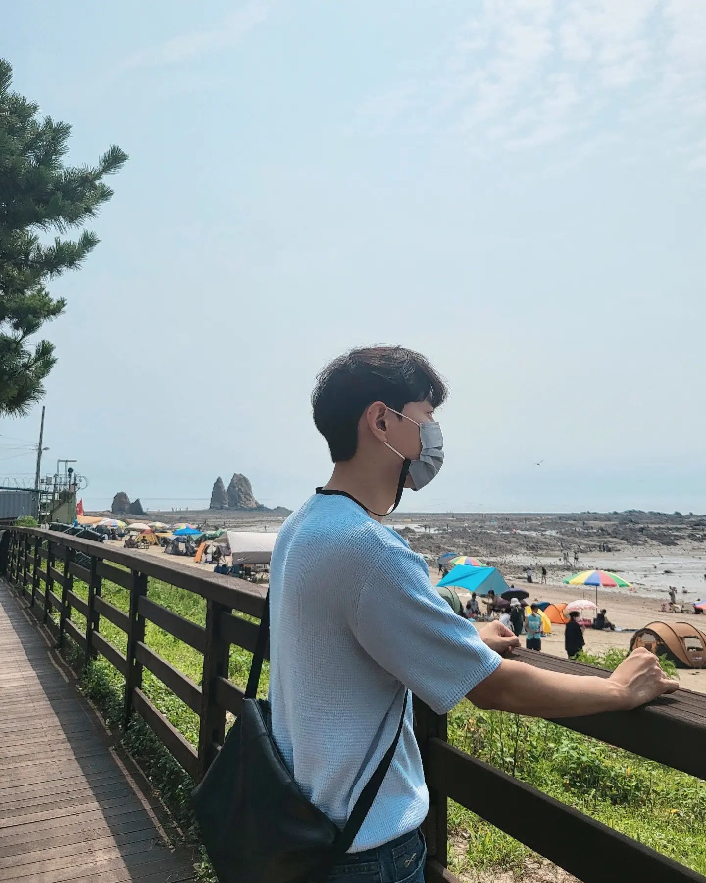 바다 냄새에 고생을 잊었고