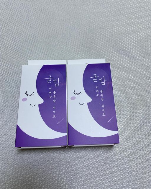 구준 on Instagram: "#광고 #수면용마우스피스 #마우스피스 #꿀잠 #굳밤 #무소음수면 #치아보호 #치아보호마우스피스 끼고 자도 그렇게 불편한 감 없어서 좋은 것 같습니다! 치아 보호도 되고 조