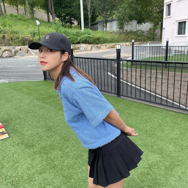 찌찌니 on Instagram: "#광고 YO 모자는 쫌 맘에 드는 Girl~? ⠀ ⠀ 평소 모자가 어울리는 사람이 아닌데 ⠀ 마음에 드는 모자 발⭐️견⭐️ ⠀ ⠀ ⠀ ⠀ ⠀ ⠀ ⠀ ⠀ ⠀ ⠀ ⠀ #광고 #친환경패