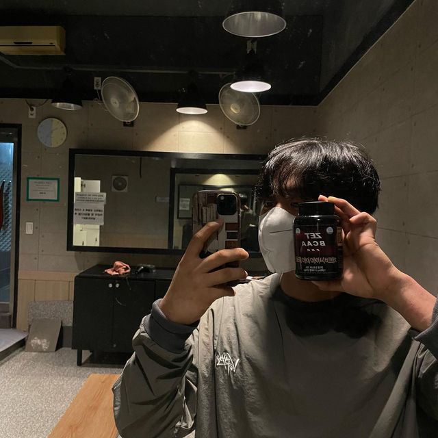 김성민(22)🥦 on Instagram: "@kun6man_com #협찬 근육맨 닷컴에 제트 bcaa 프로라는 제품입니다 이번 제품은 제가 개인적으로 사 먹고 있는 제품 중 하나인데요 BCAA 다들 알고 계시죠??