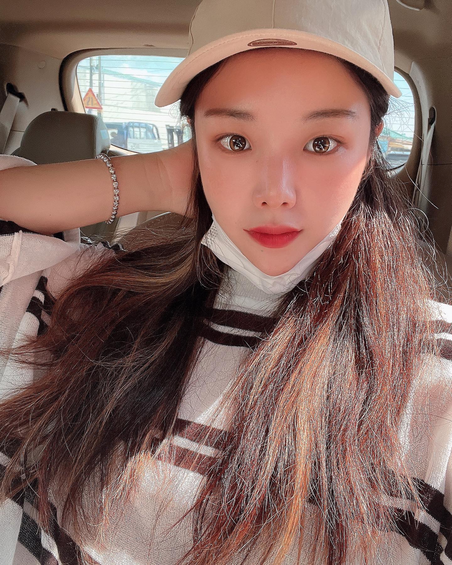 포즈가 오ㅑ이렇게 어색하지?!🛠
