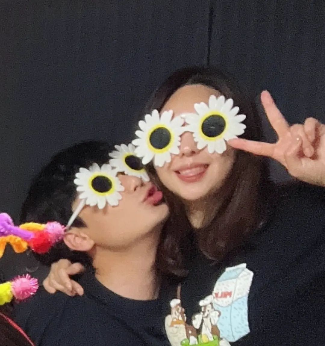 구남친.. 꽤 귀여움 💛🌻

#럽스타 #구남친 #현남편 #바깥양반 #프린스송