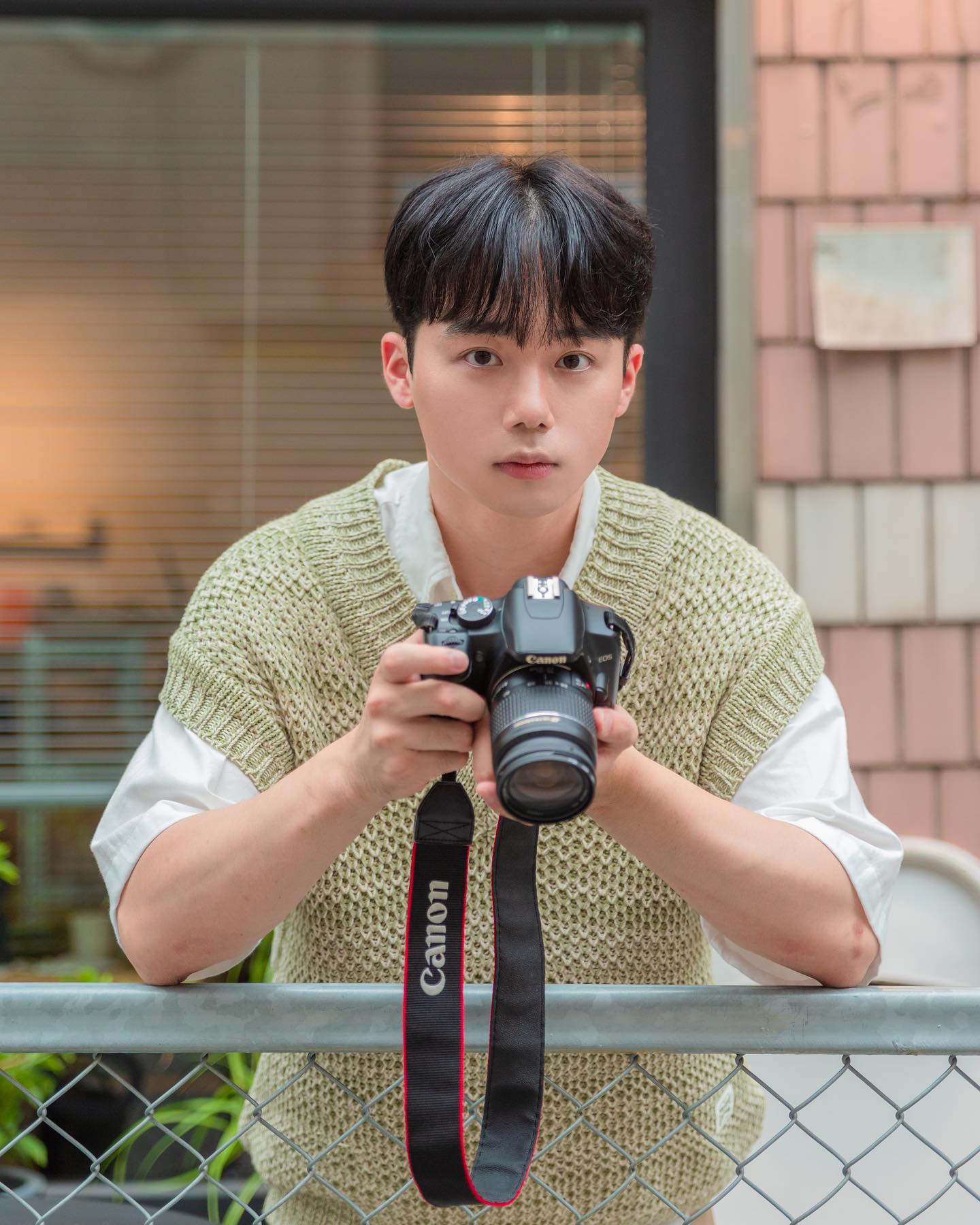 2022 두번째 기록
Give saturday as a gift
이 말이 너무 좋다🥺 #satur 

Photo : h_taekki 
Hair : chlena.sung