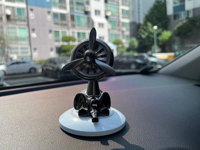 쮜밥이 입짧은 기록(김해맛집) on Instagram: "#광고 얼마전 차량을 구매해서 첫차가 생겼는데 품격있는 프리미엄 차량용 방향제 “코코쥬”에 대해 알게 되었어요