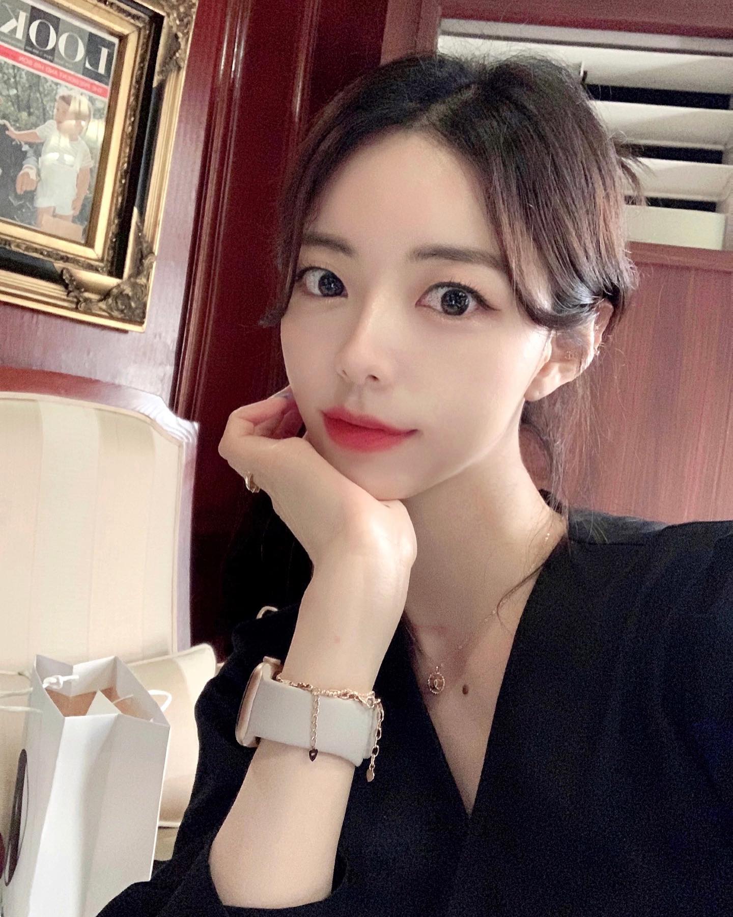 앤틱한 분위기 ˚₊· ➳ ❥ 가격도 넘 좋구 ! 
공주된 느낌이였던 켄싱턴 호텔 애프터눈티🥂✨
서울에 가게된다면 또 갈꺼야 ♡̈
