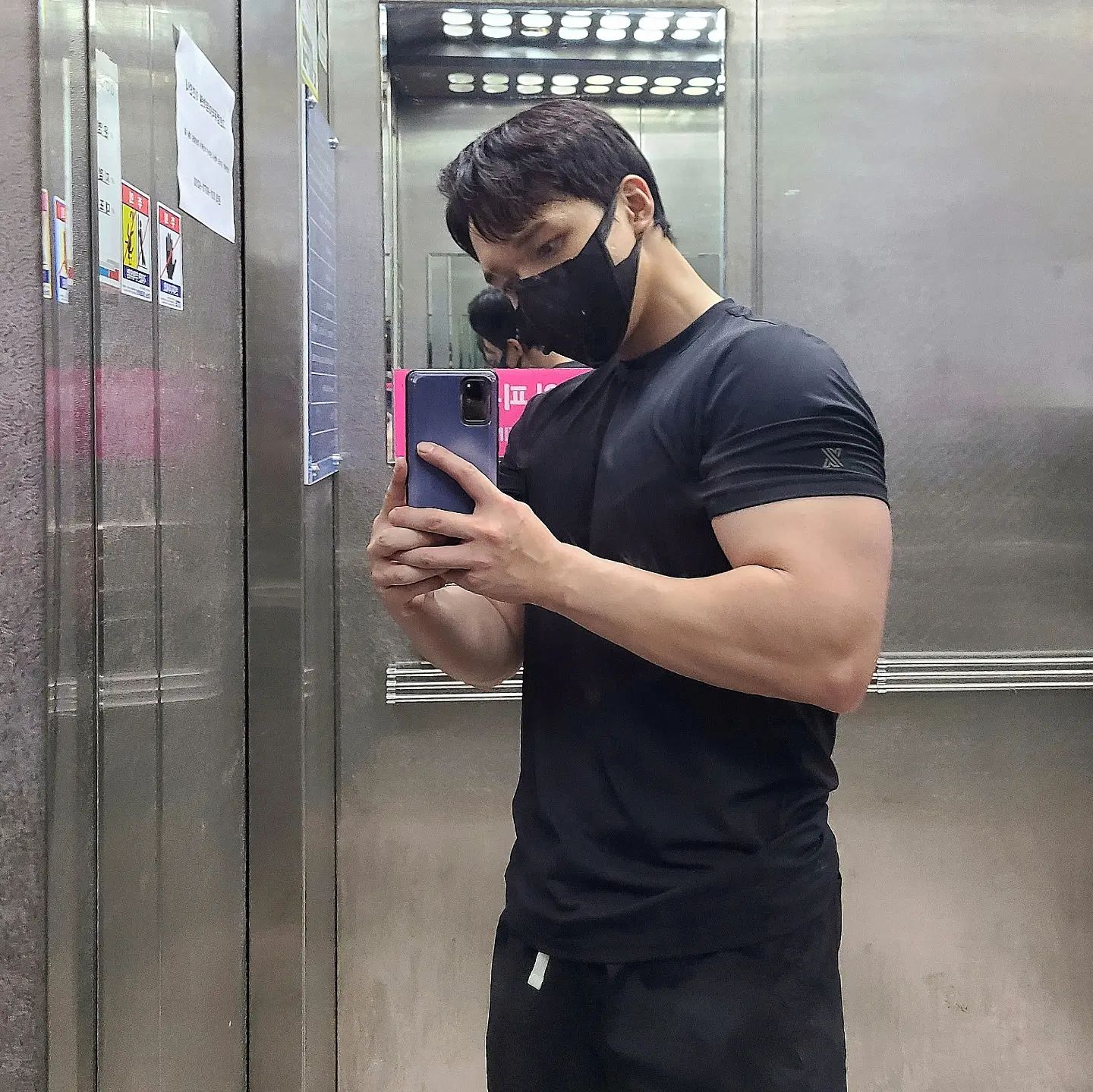 이두 삼두 박살 완료!💪🏽
#오운완 🔥🔥