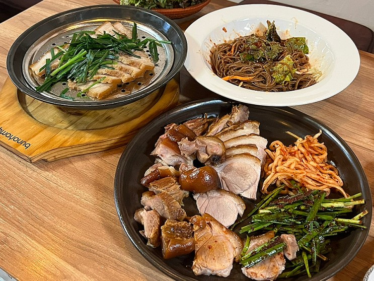 의정부족발맛집 시내 족발보쌈 세트 한상궁 왕족발