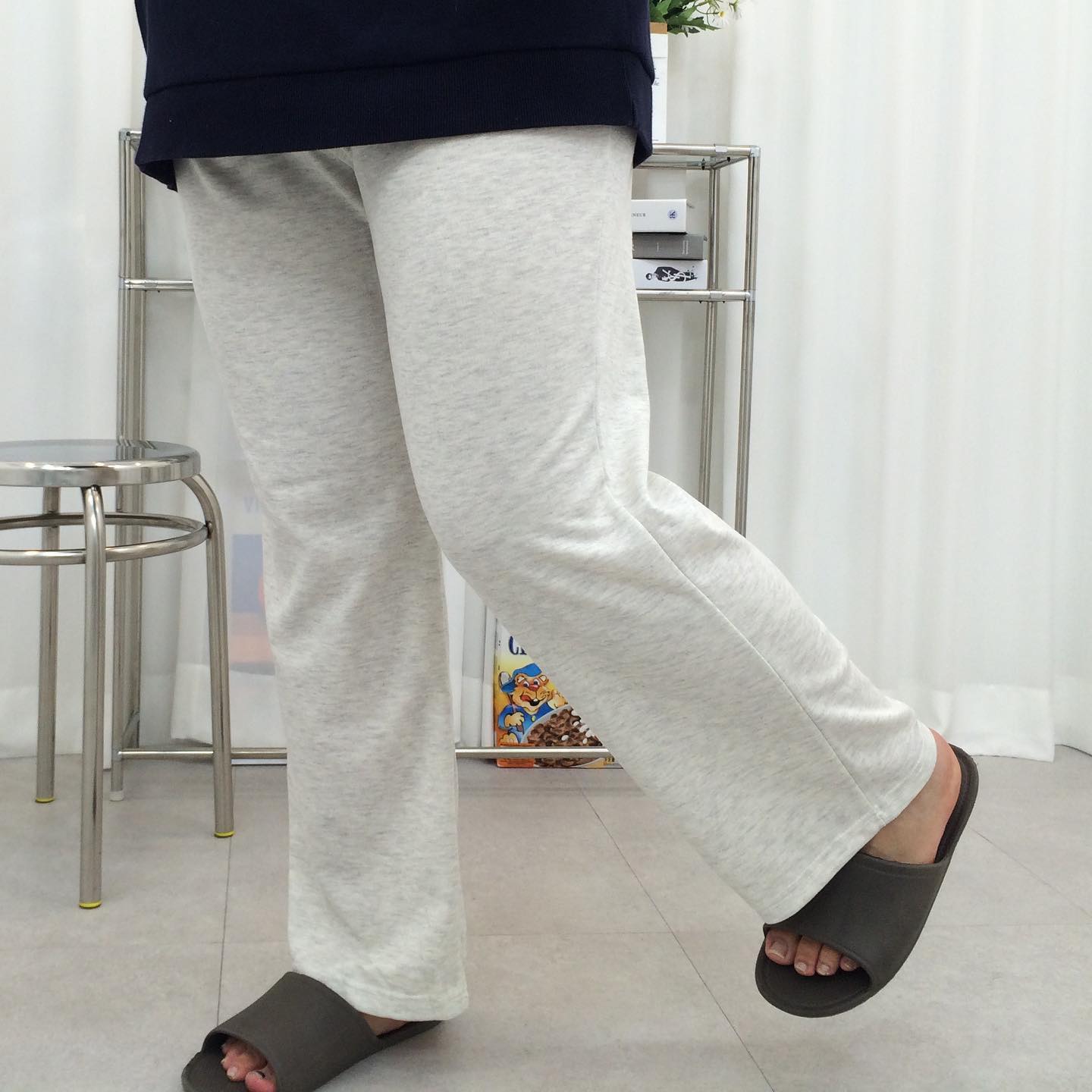기본면바지 업데이트 완료 ✨ 많관부 🙏🤍 
남•여 공용 빅사이즈 기본통바지 저렴한가격에 득템해가세요 !