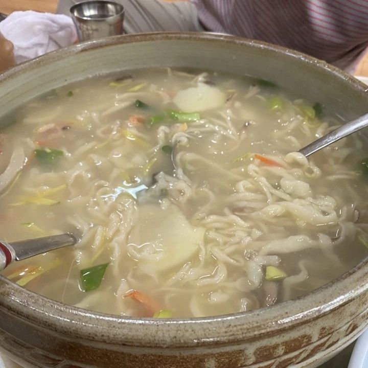11. 천안 청수동 [강씨네손칼국수]
🌽 추억이 들어있는 맛 집
#강씨네손칼국수 #칼국수 #보쌈