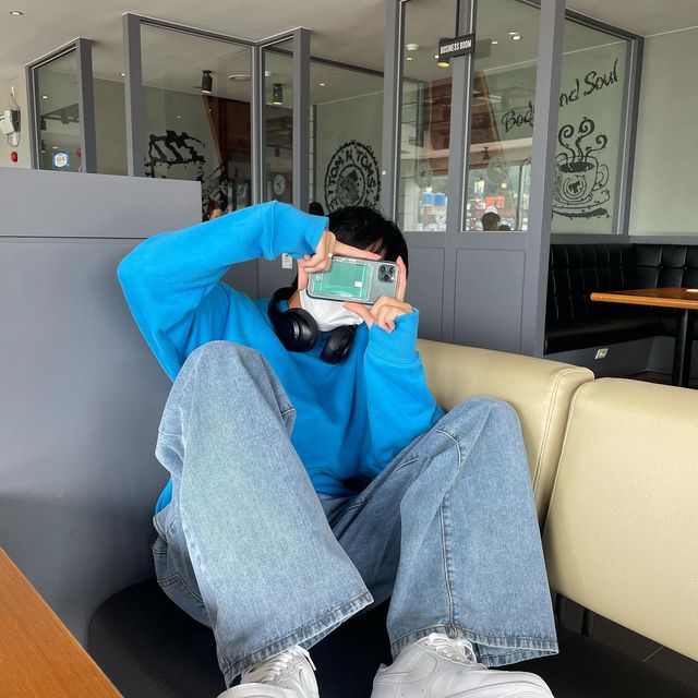 박준일 on Instagram: "#협찬 #광고 ⠀ 라노슨 이지픽 카드 케이스 ⠀ 깔끔한 투명 케이스에 편리한 카드 수납이 있어서 디자인 도 예쁘고 편리해서 정말 좋은 케이스입니다 ⠀ - 사용하기 편한