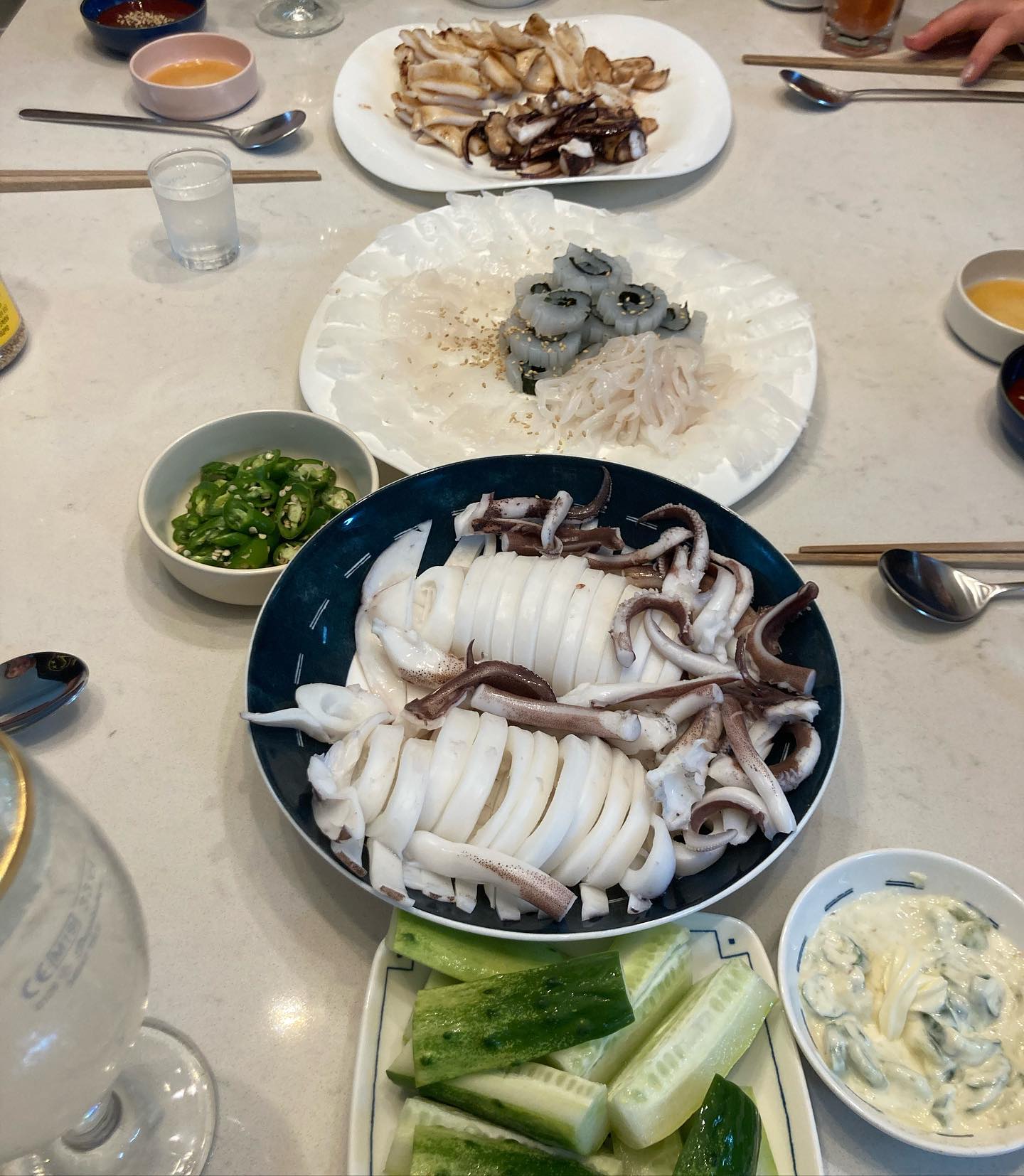 무늬파티
여보가 새벽 일찍 나가서 잡아온 소중한 무늬
너무 맛나 짱짱👍🏼
#무늬오징어 #무늬낚시 #무늬오징어낚시 #무늬오징어요리 #무늬오징어회 #무늬오징어버터구이 #무늬오징어숙회 #에깅 #에깅낚시 #에기