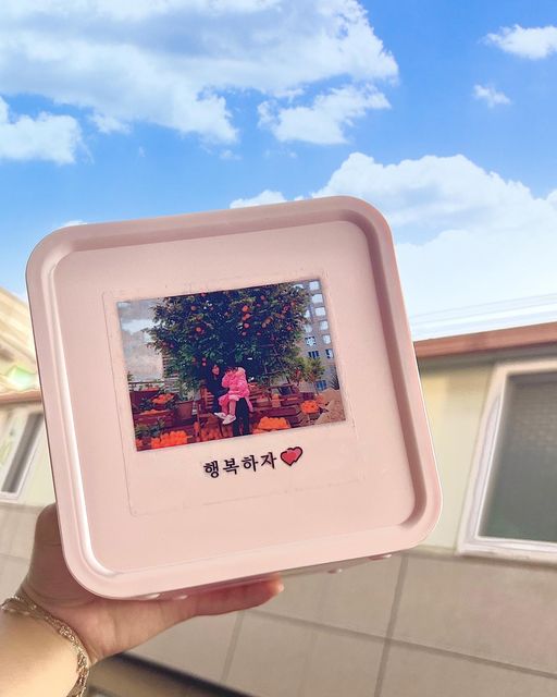 은정ʕ•̫͡•ʔ on Instagram: "#협찬 🧻[블랙하비]내맘대로 휴지 케이스🧻 - 집에서 없어선 안될 휴지!하지만 휴지만 덜렁 놓으면 뭔가 인테리어랑 맞지 않는 느낌인데 케이스에 이쁜사진이나