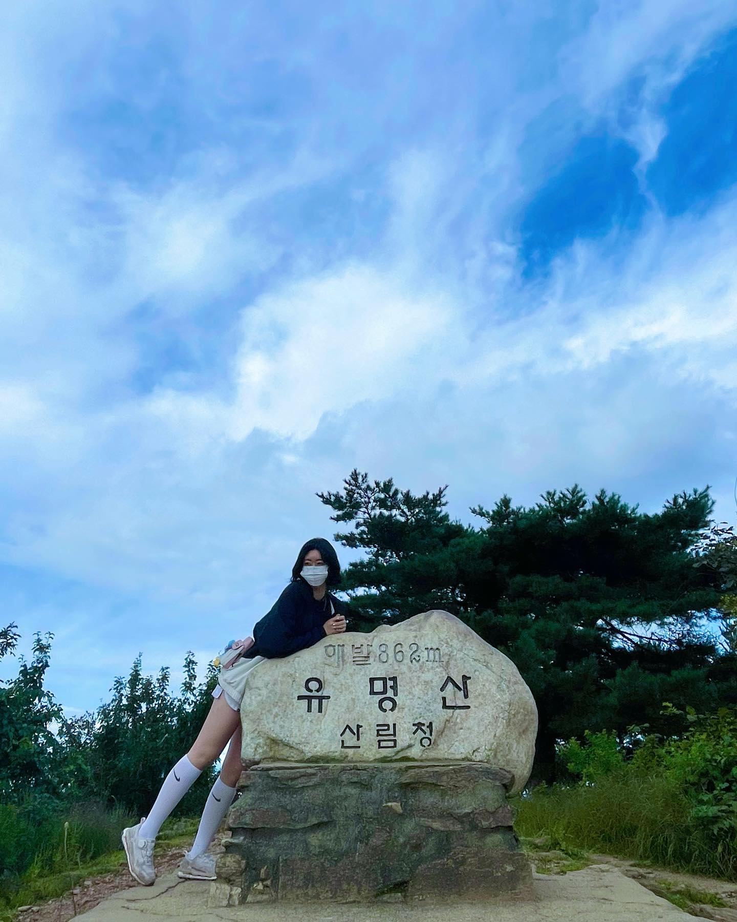 무릎이가 힘을 다 해가고 있었는데,
아무것도 모르고 신났지༼⍢༽༼⍢༽༼⍢༽༼⍢༽༼⍢༽