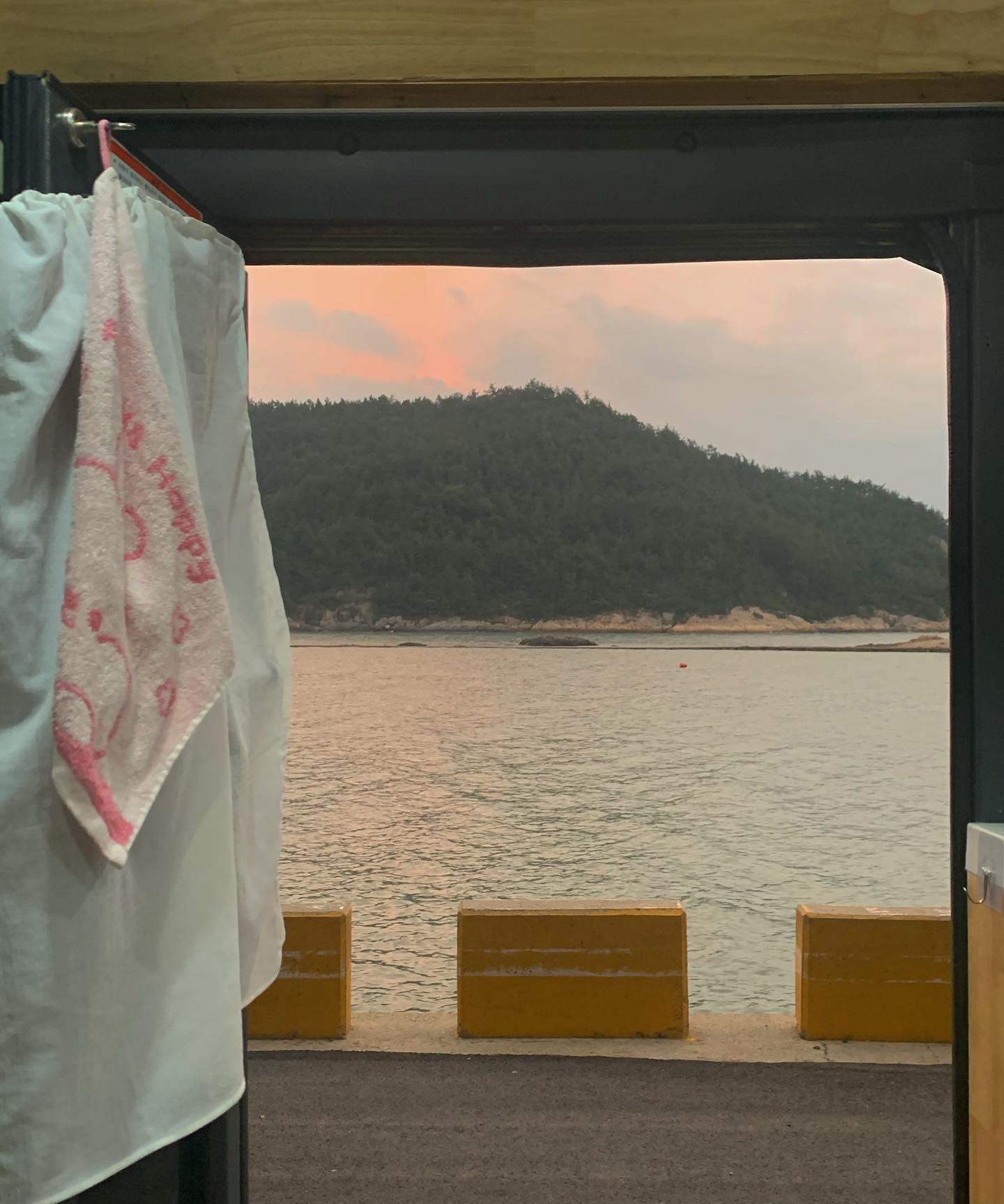 핸드타월 저리 비켜 👋🏻