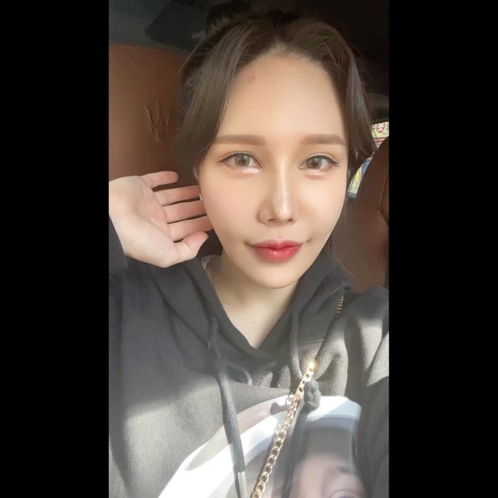 박미나가 이거 컨펌해줄까?

#2022 #daily #instadaily #selfie #foodiegram #일상 #셀스타그램 #얼스타그램 #데일리그램 #오늘 #인친 #예쁘다그램 #먹스타그램 #강남 #청담 #압구정 #논현 #부산 #광안리 #소통 #좋아요 #팔로우 #ffff #l4l #l4f #dm #인스타그램 #집사 #esfj #isfp
